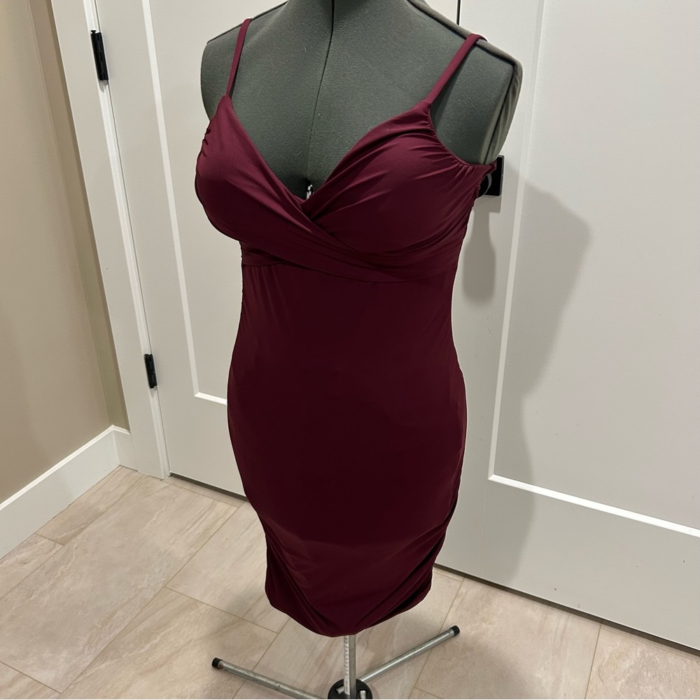 NWT Halara Elegant Women's Dress in burgundy size medium